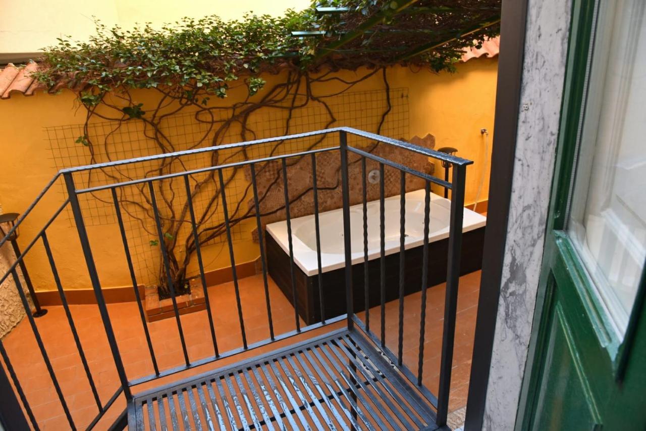 Ripa Garden Room And Suite Salernes Extérieur photo